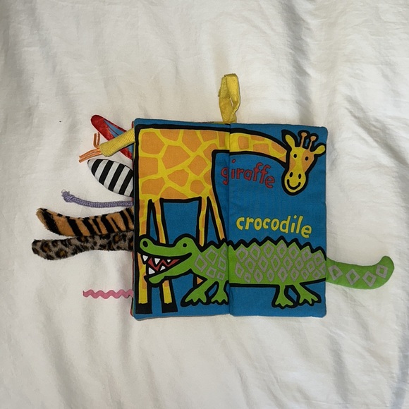 Never used, perfect condition, jellycat Jungly Tails Fabric Book - Picture 8 of 8